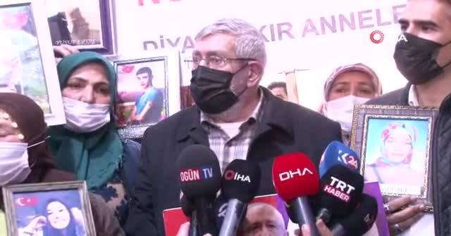 CHP lideri Kılıçdaroğlu gelmedi, kardeşi Celal Kılıçdaroğlu evlat nöbetindeki aileleri ziyaret etti