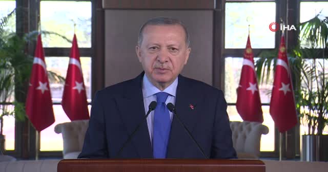 Erdoğan: Büyüme, sanayi üretimi ve ihracatta ivmeyi devam ettireceğiz