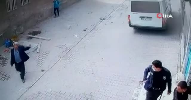 Husumetlileri başlarına ödül koydu, her gün saldırıya uğruyorlar