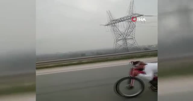 Otobanda ölüme böyle meydan okudu