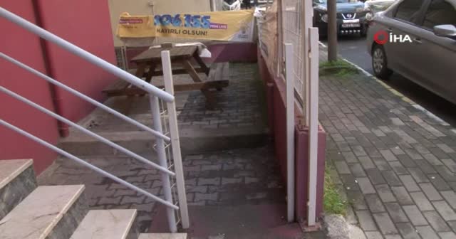 Pendik’te saniyelik demir kapı hırsızlığına tepki: Çok kolay çıkıyor