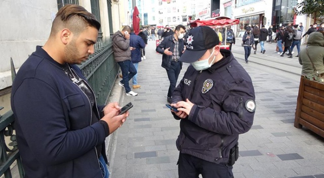 Taksim'de insan seli