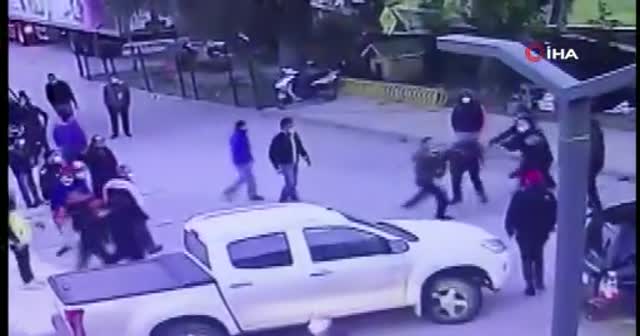 Mustafa Üstündağ'ın karıştığı kavganın güvenlik kamerası görüntüleri ortaya çıktı
