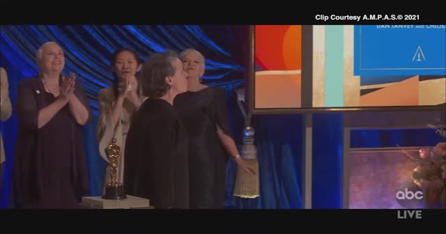 Oscar’ı alınca kurt gibi uludu