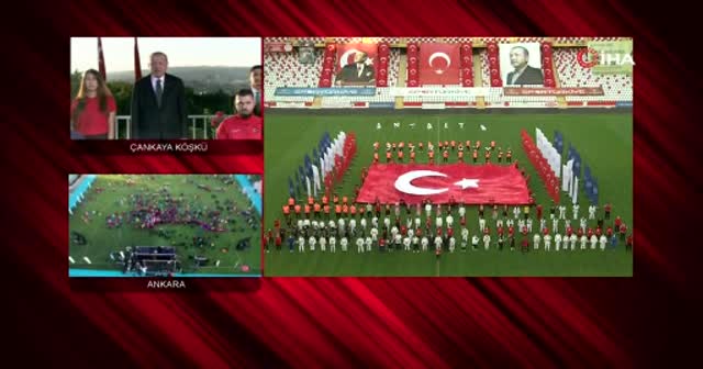Cumhurbaşkanı Erdoğan, Çankaya Köşkü'nde İstiklal Marşı'nı okudu