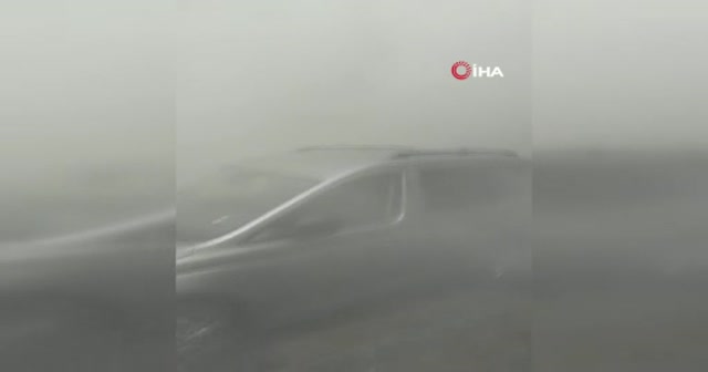 Zeytinburnu’nda boşaltılan binanın çökme anı kamerada