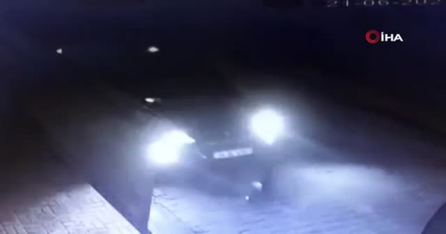 Büyükçekmece’de cinayet: 1’i kadın 2 kişi öldürüldü