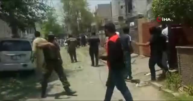 Pakistan'da patlama: 2 ölü, 17 yaralı