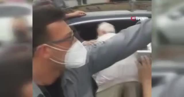 Cumhurbaşkanı Erdoğan, Çengelköy'de vatandaşlarla sohbet etti