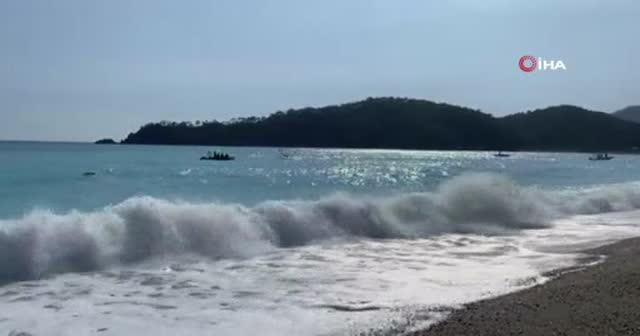 Fethiye'de tur teknesi battı: 3 yaralı