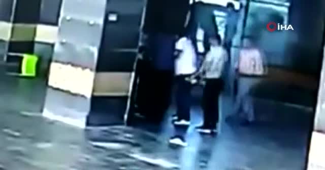 Hastane karıştı, doktorlar birbirine girdi!