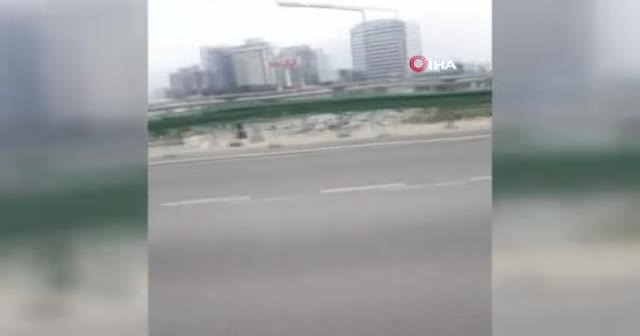 Kucağında bebeğiyle kilometrelerce yol gitti