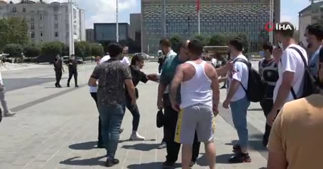 Taksim’de asansör kavgası: Çocuklu aileye saldırdılar