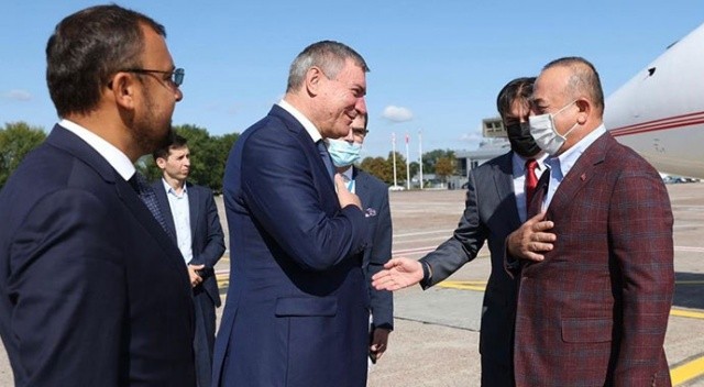 Bakan Çavuşoğlu Ukrayna’da! Kiev’e iniş yaptı