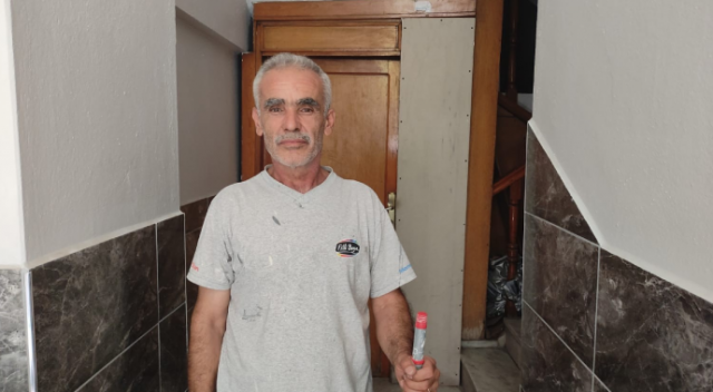 Boş dairede altın buldu! Sahibini bularak teslim etti