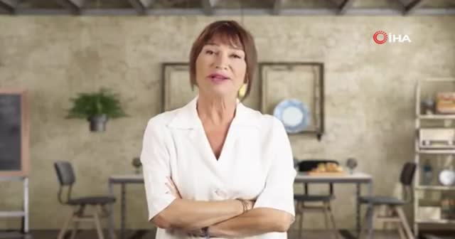Demet Akbağ ve Sertab Erener’den Covid-19'a karşı aşılanma çağrısı