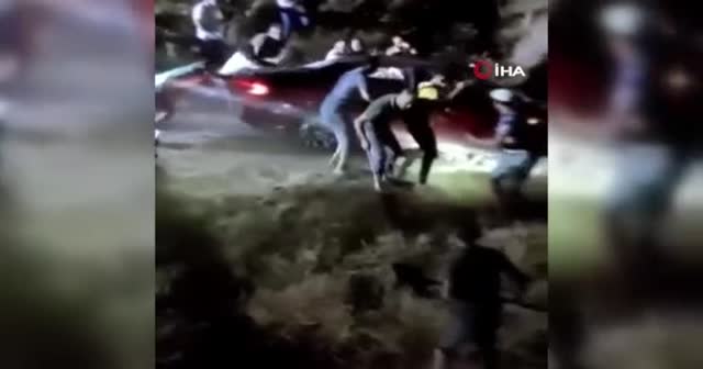 Fıkra gibi olay! Kız kaçırmaya geldiler, kundakçı sanılıp linç edildiler