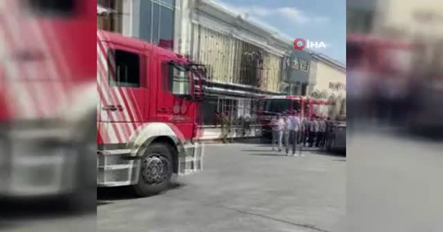 İkitelli Masko'da bina çöktü!