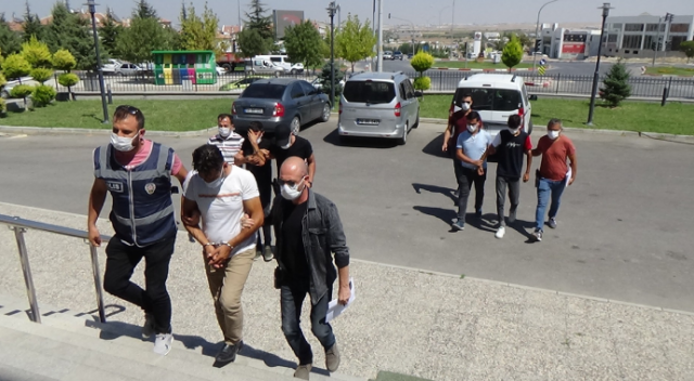 8 farklı suçtan aranan şüpheliler suçüstü yakalandılar!