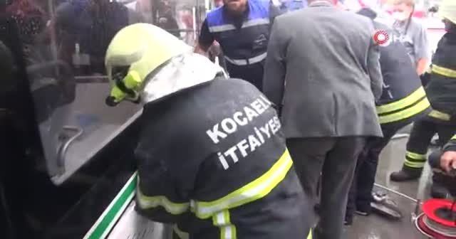 Tramvay ile durak arasında can pazarı