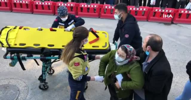 Can derdindeki genci, film seyreder gibi seyrettiler