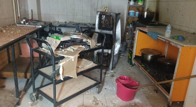Düdüklü tencere bomba gibi patladı