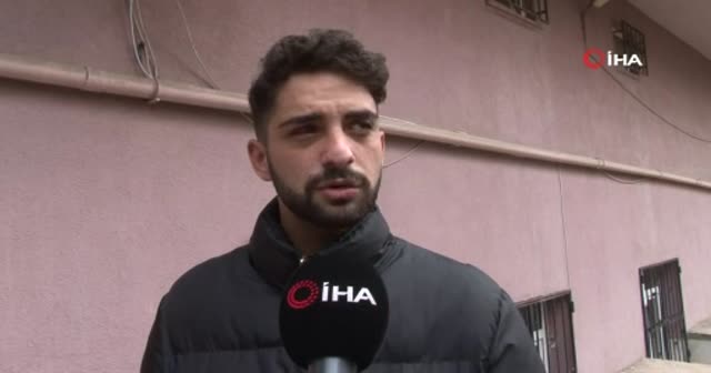 Trafikte kendilerine korna çalan 19 yaşındaki genci hastanelik ettiler