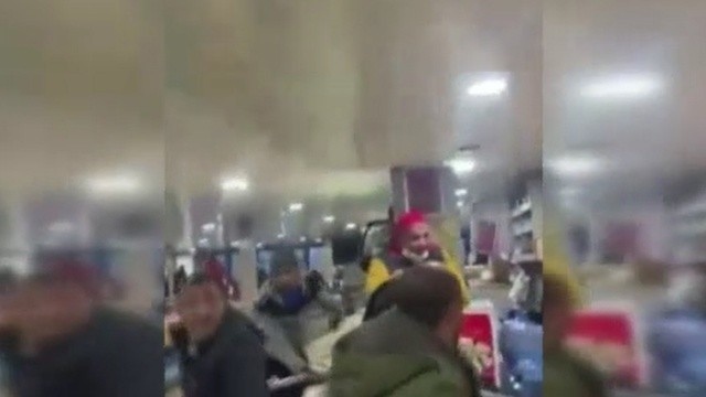 Feribotta panik! Fırtınaya denizin ortasında yakalandılar