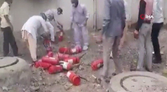 Hindistan'da hastanede yangın faciası: 11 ölü