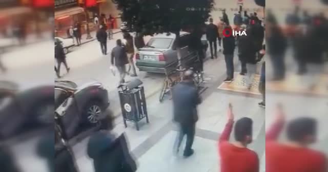 Malatya’da binanın çökme anı sonrası yaşanan panik kamerada