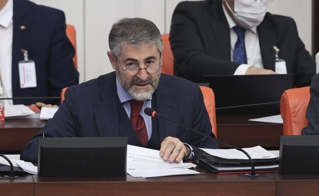 Bakan Nebati'den CHP'li Özel'e cevap: Hocam CHP'li Burhan Şenatalar