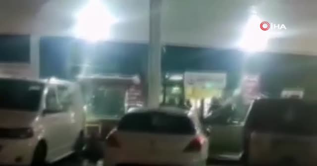 Çocukların kavgasına aileler karıştı: Baba oğul yaralandı, görmeye giden kadın hastanede vuruldu