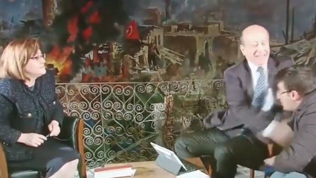 Gazeteci Muharrem Sarıkaya'dan İHA muhabirine küstah saldırı