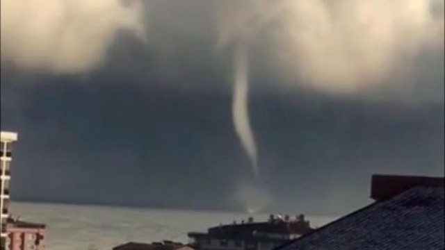 Giresun’da denizde hortum çıktı