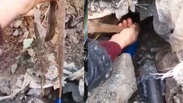 Köyün içme suyu şebeke hattından yılan derisi çıktı