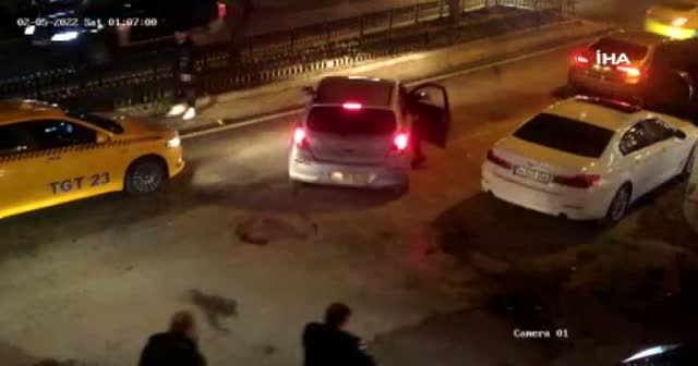 Bebek’te ünlü kafeteryaya silahlı saldırı: Yaralılar var