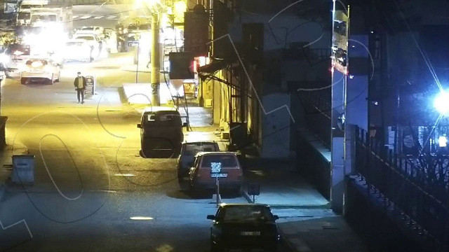 Kolye hırsızları 10 saatlik kamera kayıtlarının izlenmesiyle bulundu