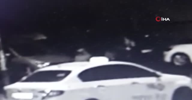 Gaziosmanpaşa'da TÜGVA ofisine bombalı saldırı