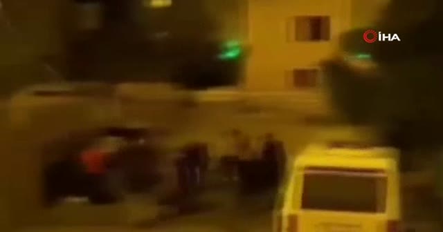 Genç kadın kucağındaki çocuğuyla sokak ortasında darp ettiler