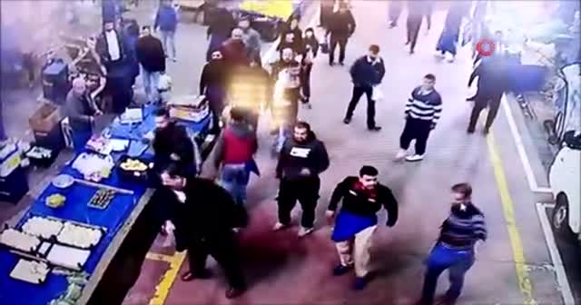 Pazar yerinde pompalı dehşeti: Kalabalığa rastgele ateş açtı