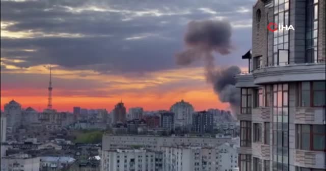 Ukrayna’nın başkentinde büyük patlama: Rusya Kiev’i tam kalbinden vurdu