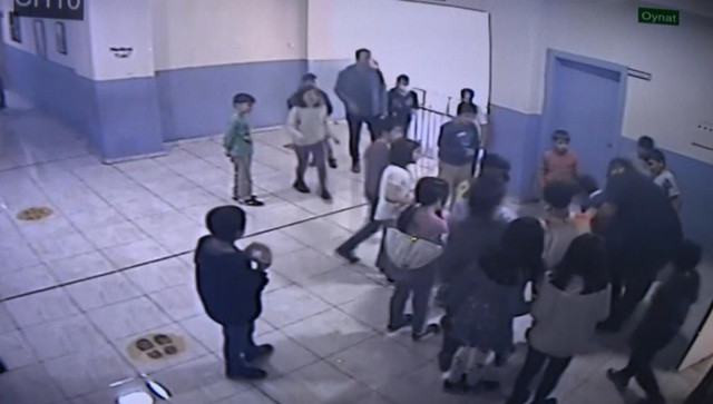 Öğretmenden öğrencinin hayatını kurtaran hamle