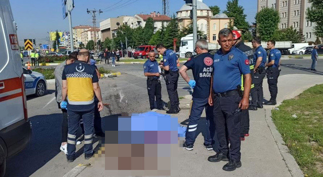 Çorum'da freni boşalan vinç dehşet saçtı! 2 ölü
