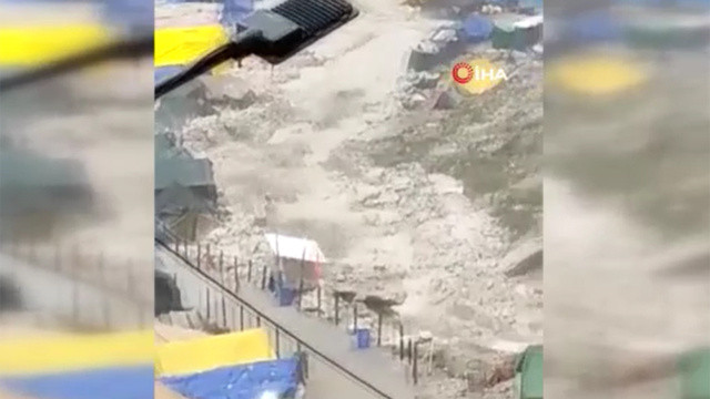 Hindistan sele teslim oldu: 15 ölü, 50 kayıp var