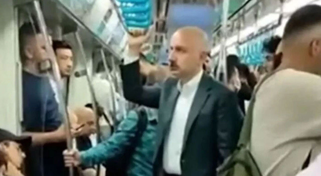Ulaştırma ve Altyapı Bakanı Marmaray'a bindi! O anlar sosyal medyada çok konuşuldu