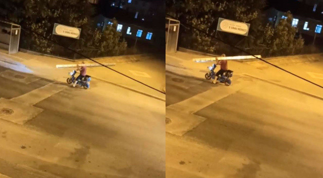 3 metrelik merdiveni motosikletle taşımaya çalıştı