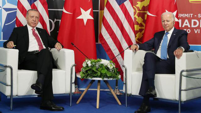 Cumhurbaşkanı Erdoğan'dan görüşme çıkışı: O Biden ise Ben de Erdoğan'ım