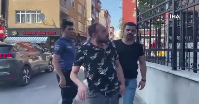 Şiddetin çirkin yüzü yine sahnede: Sokak ortasında kadına yumruklu saldırı
