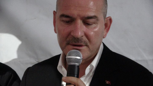 Bakan Soylu, şehit Mustafa Çalışgan'ın ailesini ziyaret etti