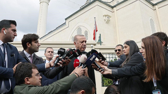 Erdoğan'dan 'Miçotakis ile tartıştı' iddialarına cevap: Böyle bir seviyeye düşmem